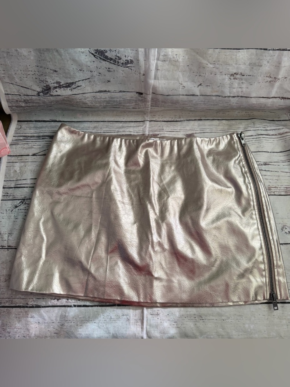 Shimmering Metallic Mini Skirt in Silver